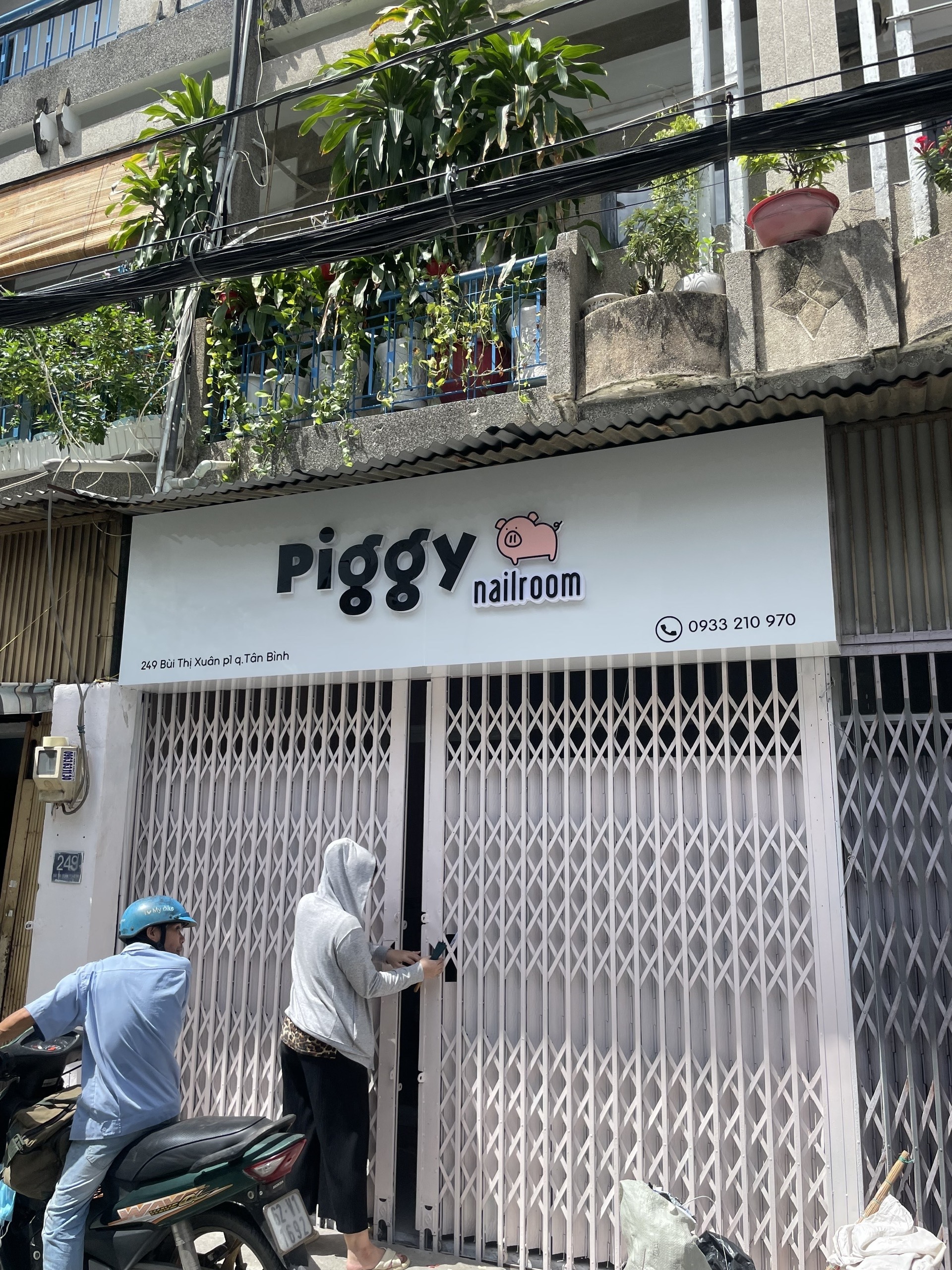 bảng hiệu thiết kế