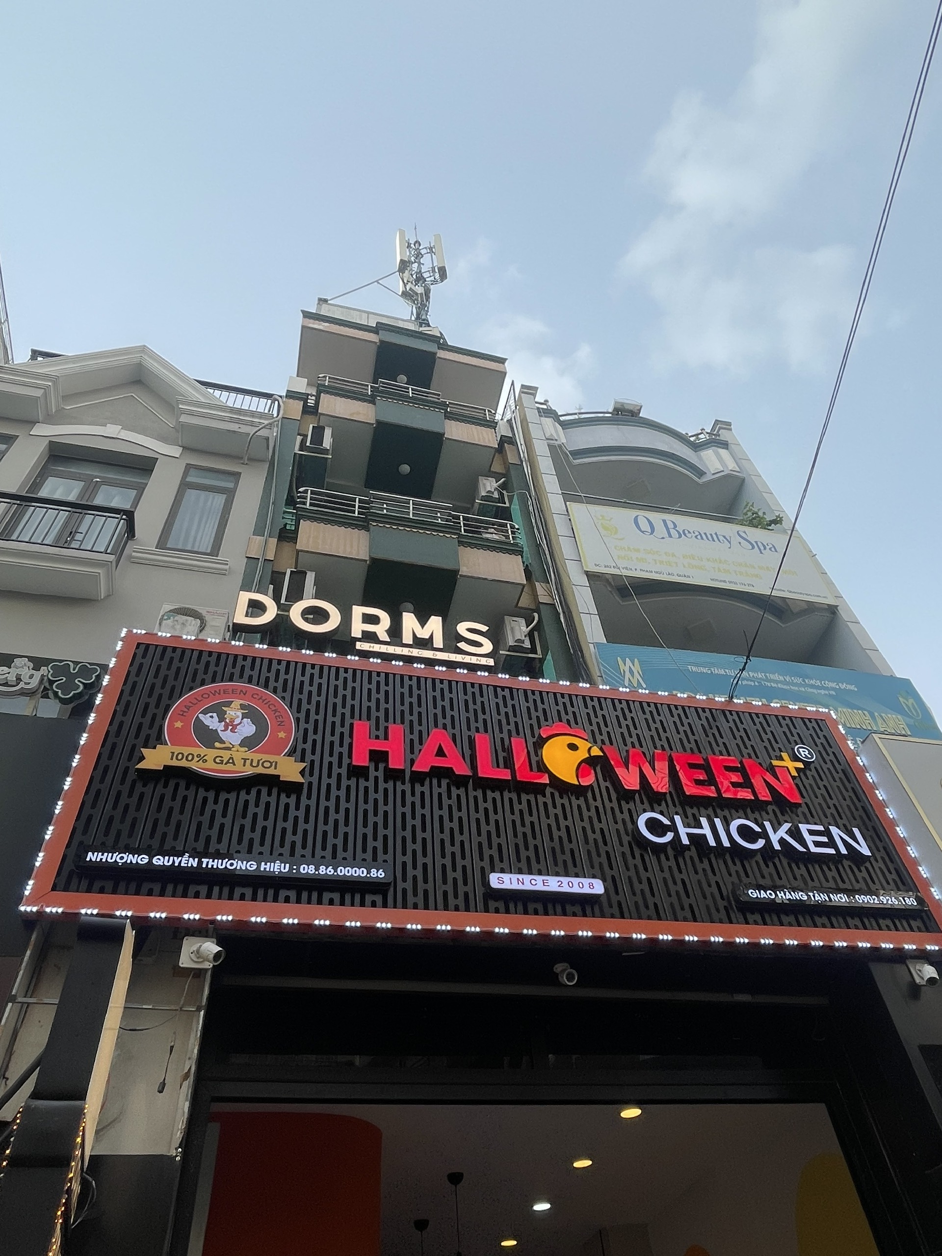 bảng hiệu cửa hàng ăn uống