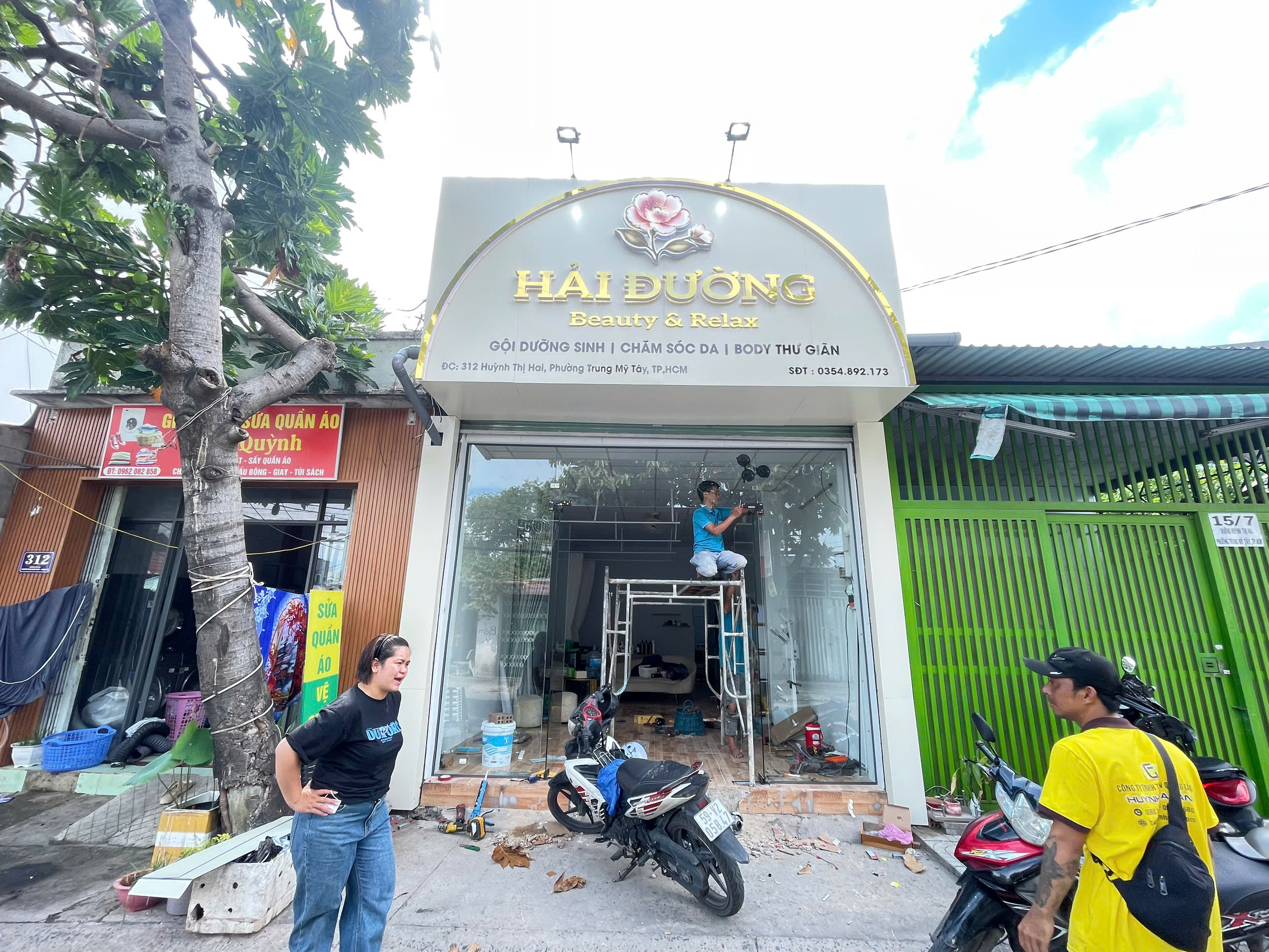 bảng hiệu spa