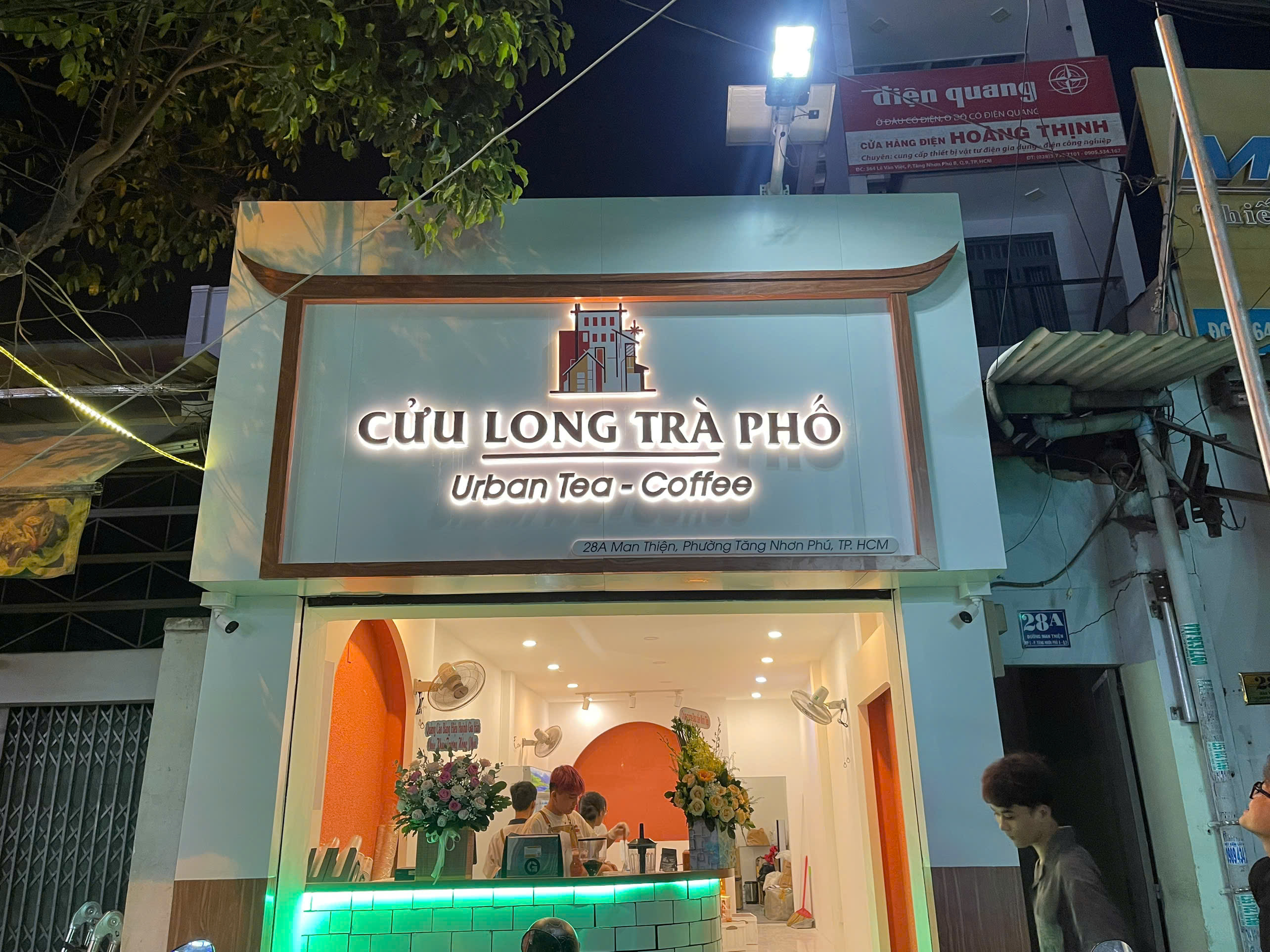 Quảng cáo Huỳnh Gia Hân Vừa Bàn Giao Bảng Hiệu Cho Dự Án Trà Sữa Cực Độc Đáo: Nâng Tầm Trải Nghiệm, Kiến Tạo Thương Hiệu